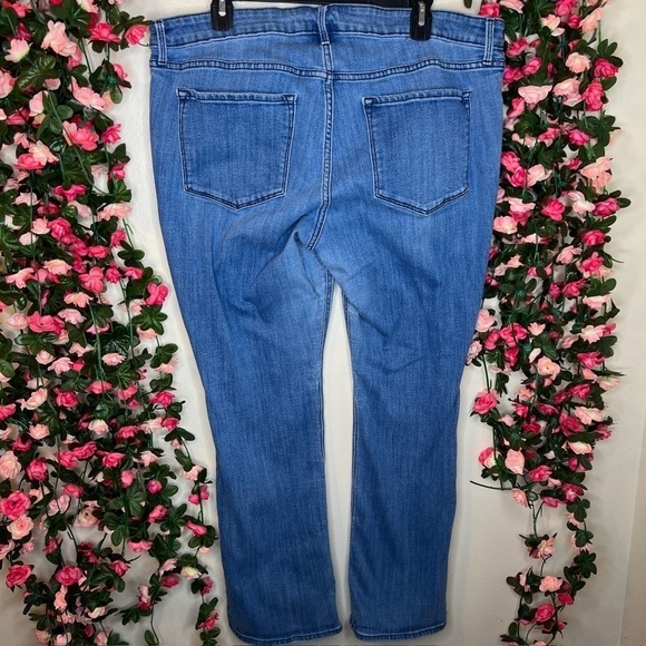 Old Navy Kicker Bootcut Jeans Plus Size Casual Demim Womens 18 Casual Comfort - Picture 6 of 11